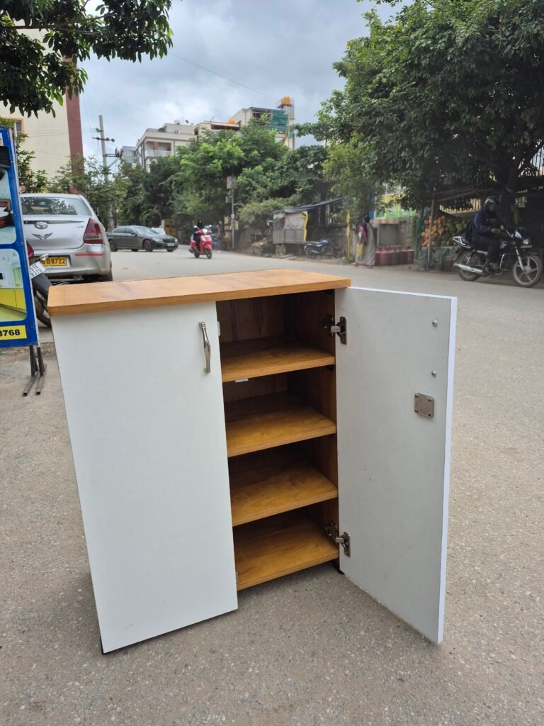 Shoe Rack – White & Neshwood Finish